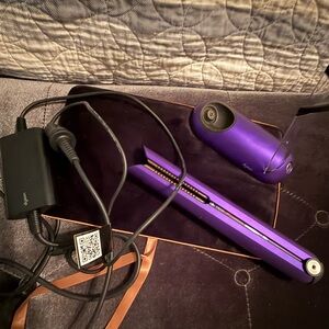 Dyson flat iron wireless